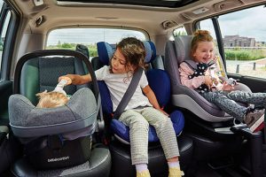 Ghế ngồi ô tô cho trẻ em - Những lưu ý bố mẹ cần biết 112