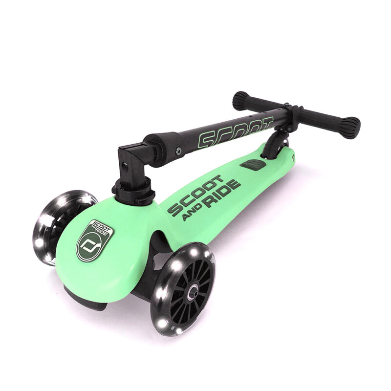 Xe scooter Scoot and Ride Highwaykick 3 Led (nhiều màu)